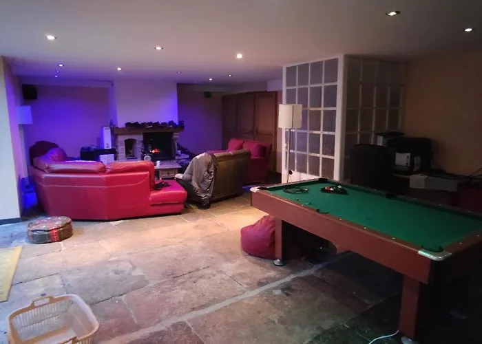 Les Hotes De Pensjonat 3*